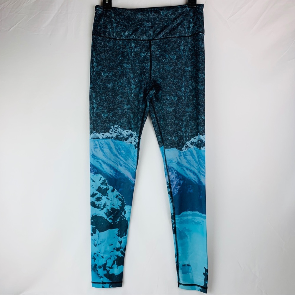 Victoria’s Secret knockout tight Icelandic